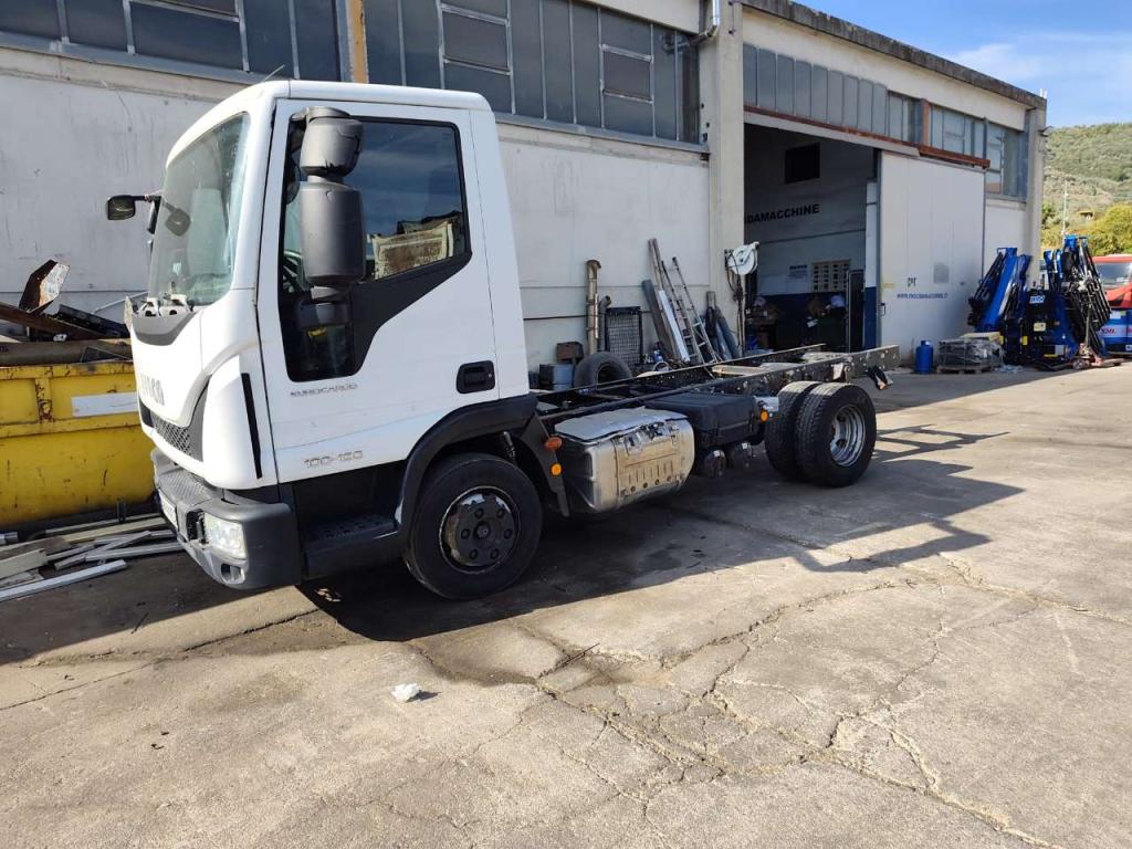 Iveco EUROCARGO 100E19 Photo 16