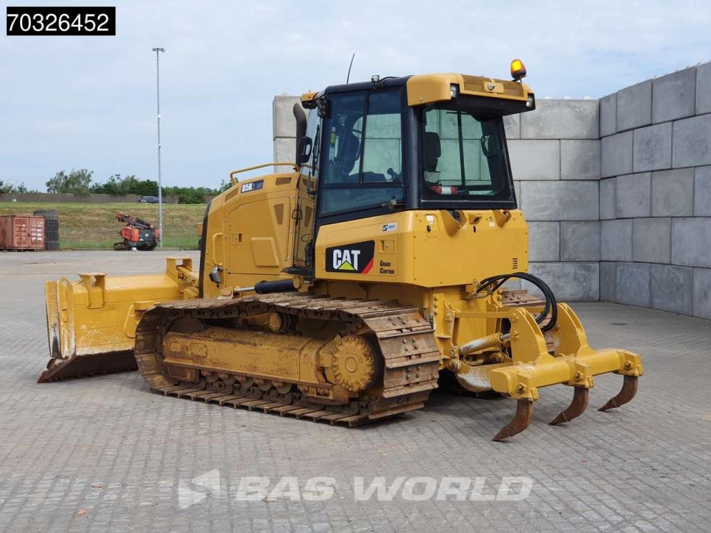 Caterpillar D5K2 LGP Ripper Photo 2