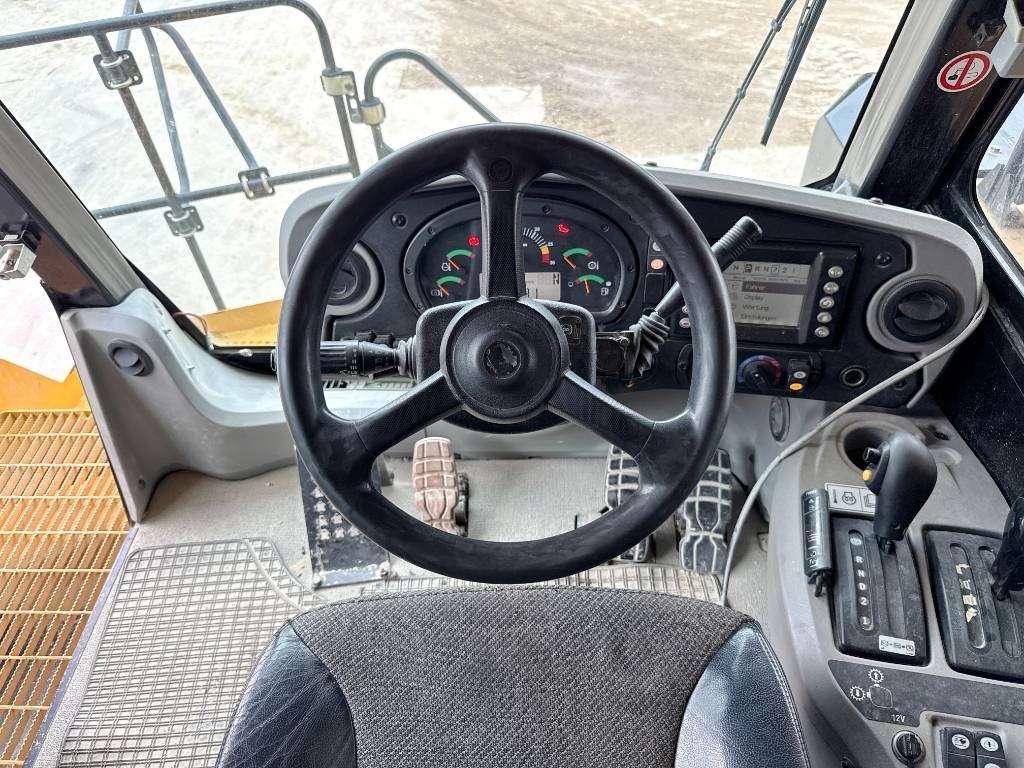 Caterpillar 777G - German Machine / TOP Condition! Photo 10
