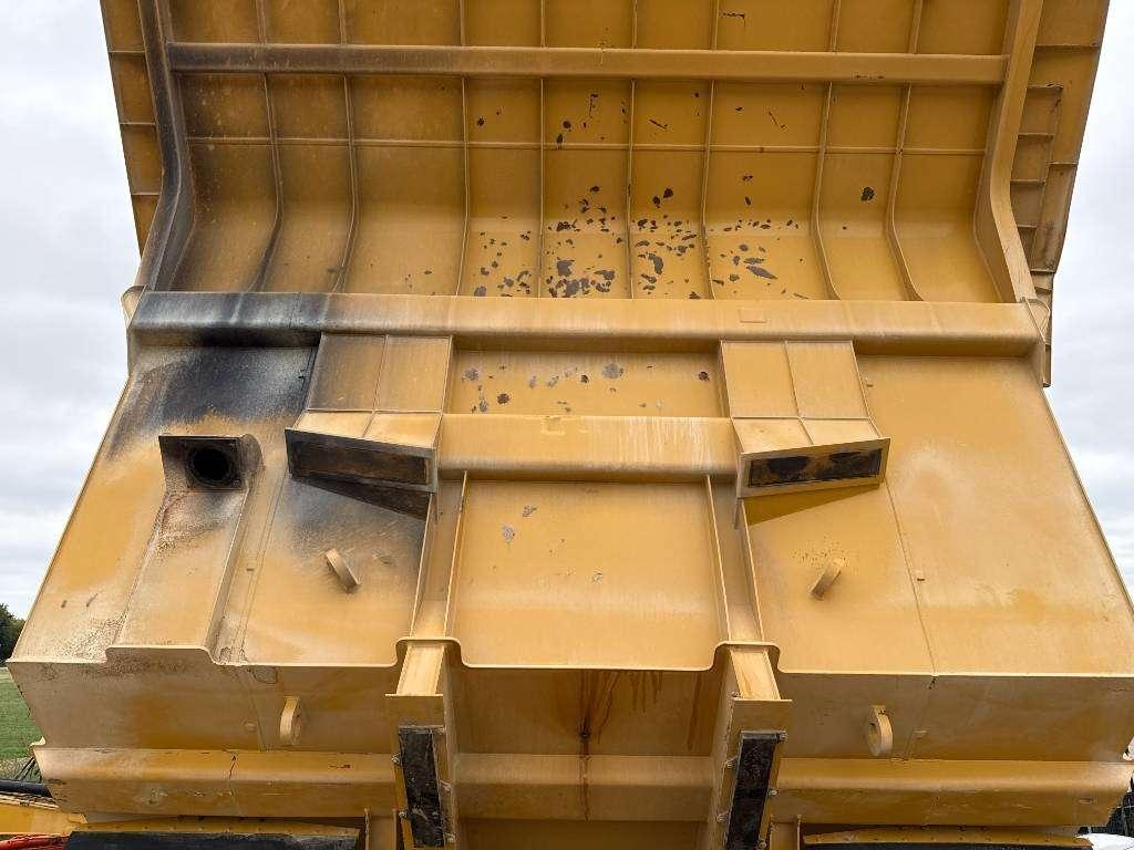 Caterpillar 777G - German Machine / TOP Condition! Photo 24