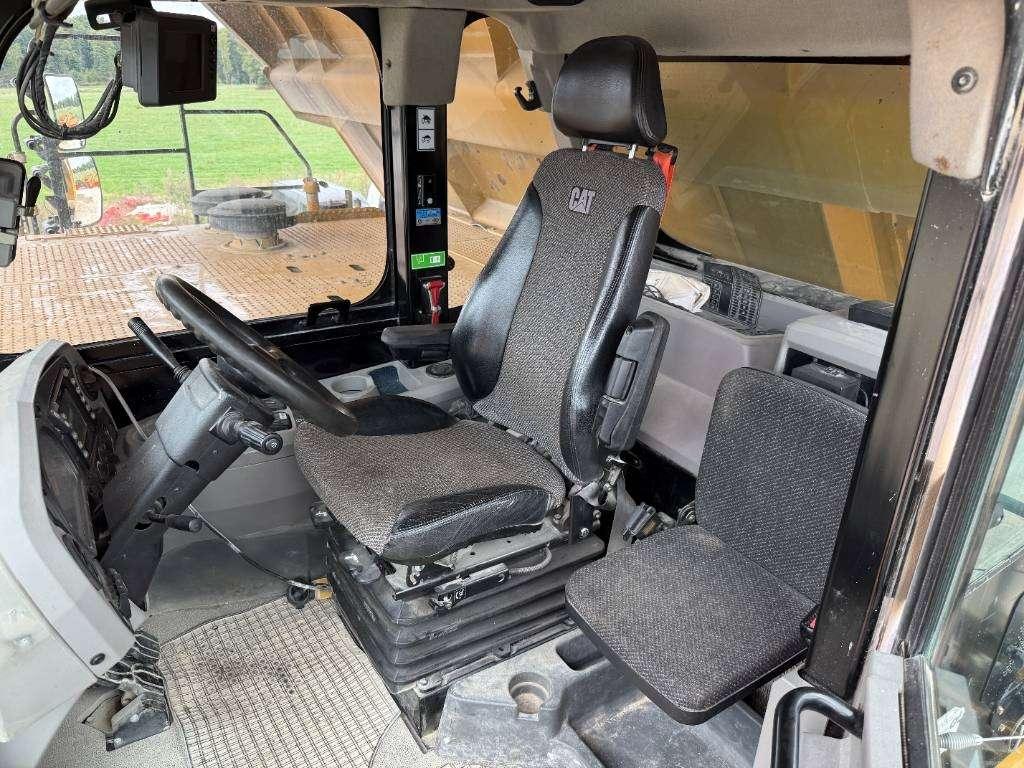 Caterpillar 777G - German Machine / TOP Condition! Photo 8