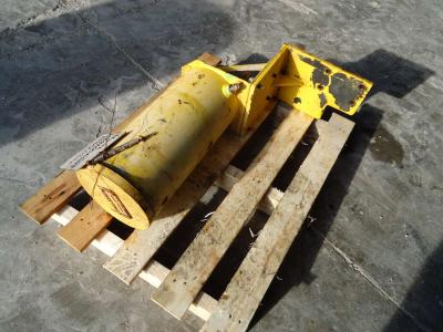 Pompa ingrassaggio per martello demolitore en vente par OLM 90 Srl
