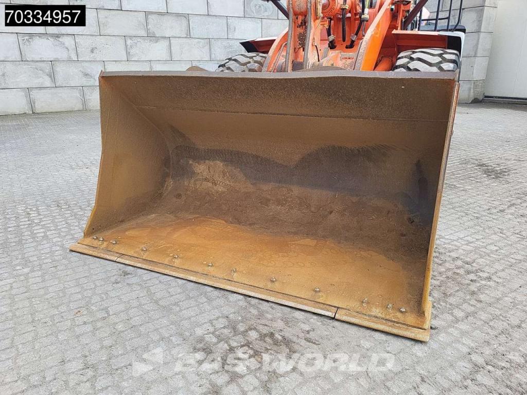 Hitachi ZW310 -6 ZW310-6 Photo 11