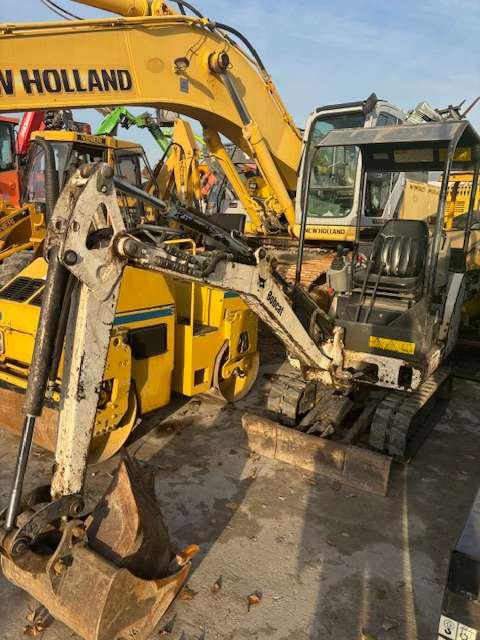 Bobcat 323 Photo 2