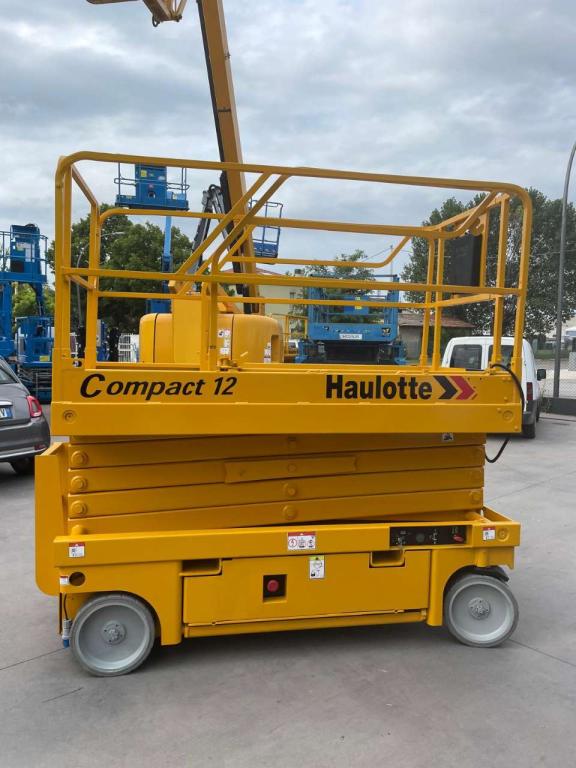 Haulotte COMPACT12 Photo 3