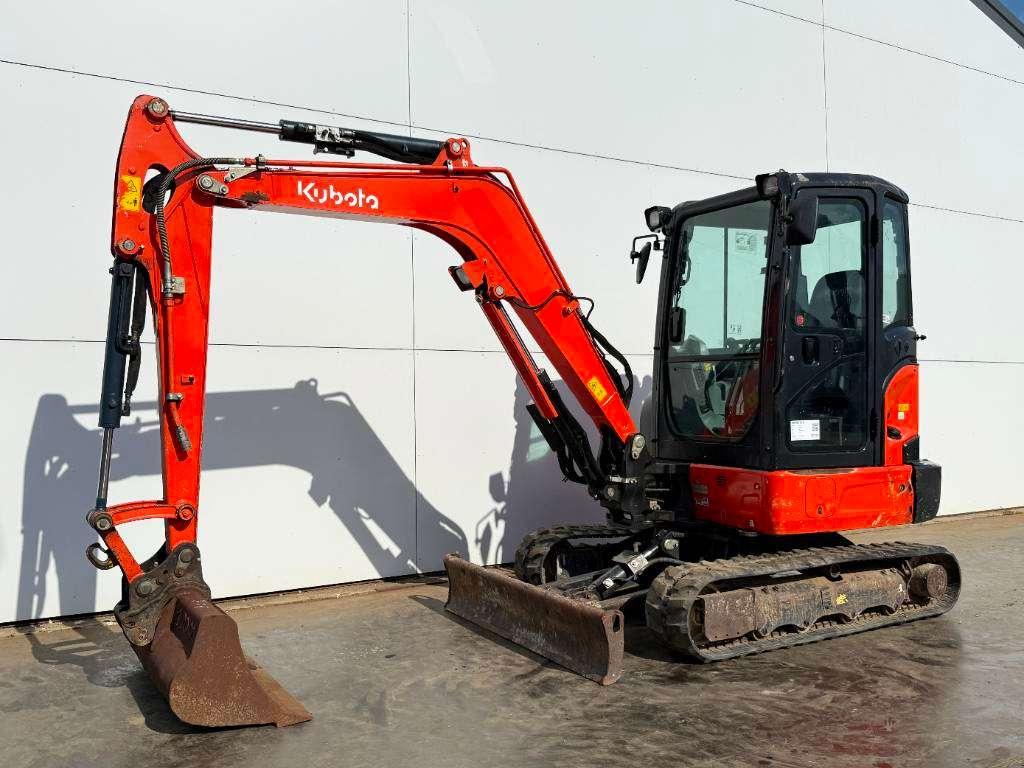 Kubota KX037-4 - Hammer Lines / Quick Coupler Photo 2