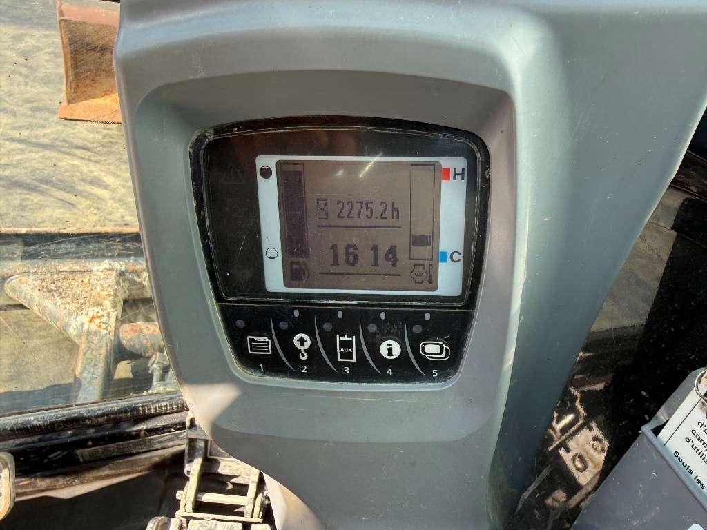 Kubota KX037-4 - Hammer Lines / Quick Coupler Photo 21