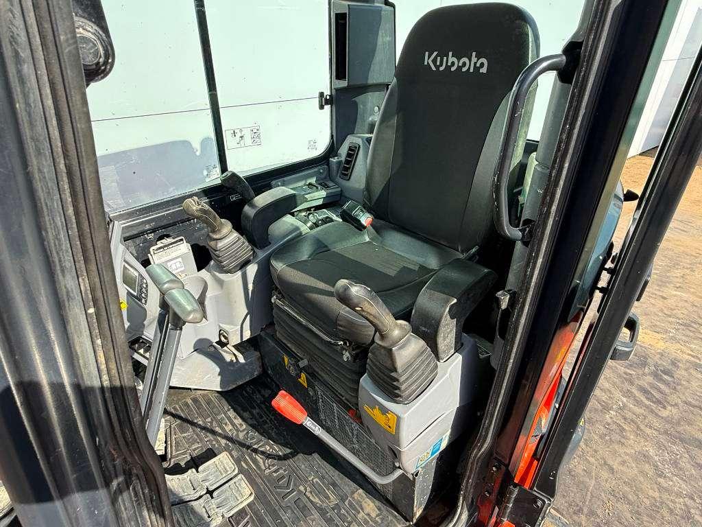 Kubota KX037-4 - Hammer Lines / Quick Coupler Photo 6