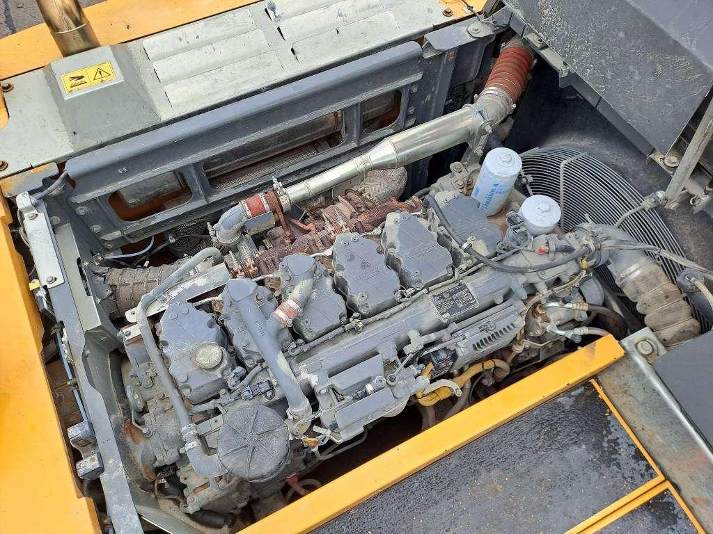 Liebherr R946LC Photo 20