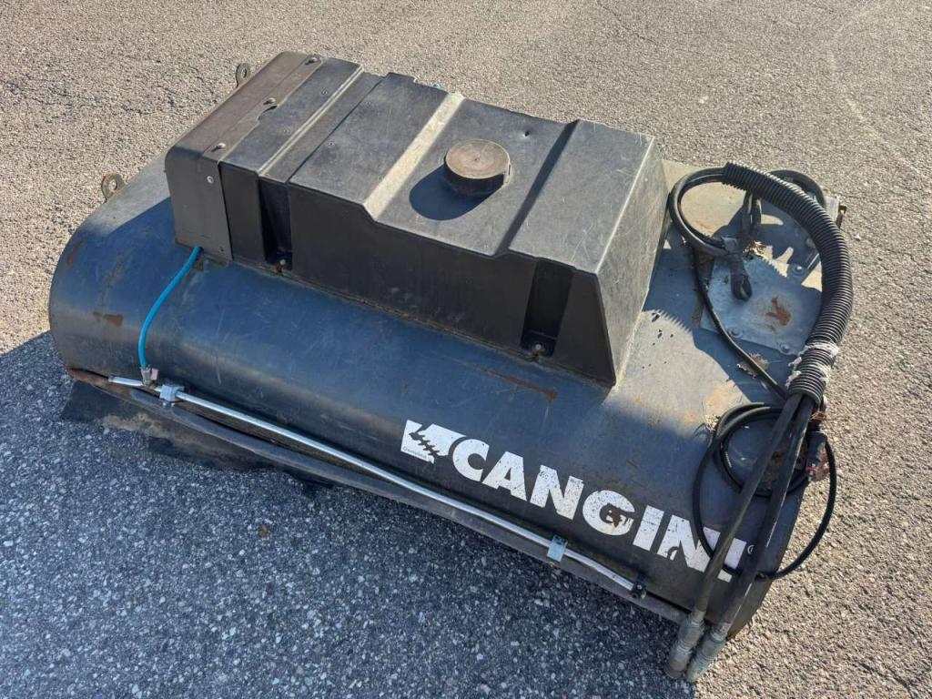 Cangini 1800 Photo 2
