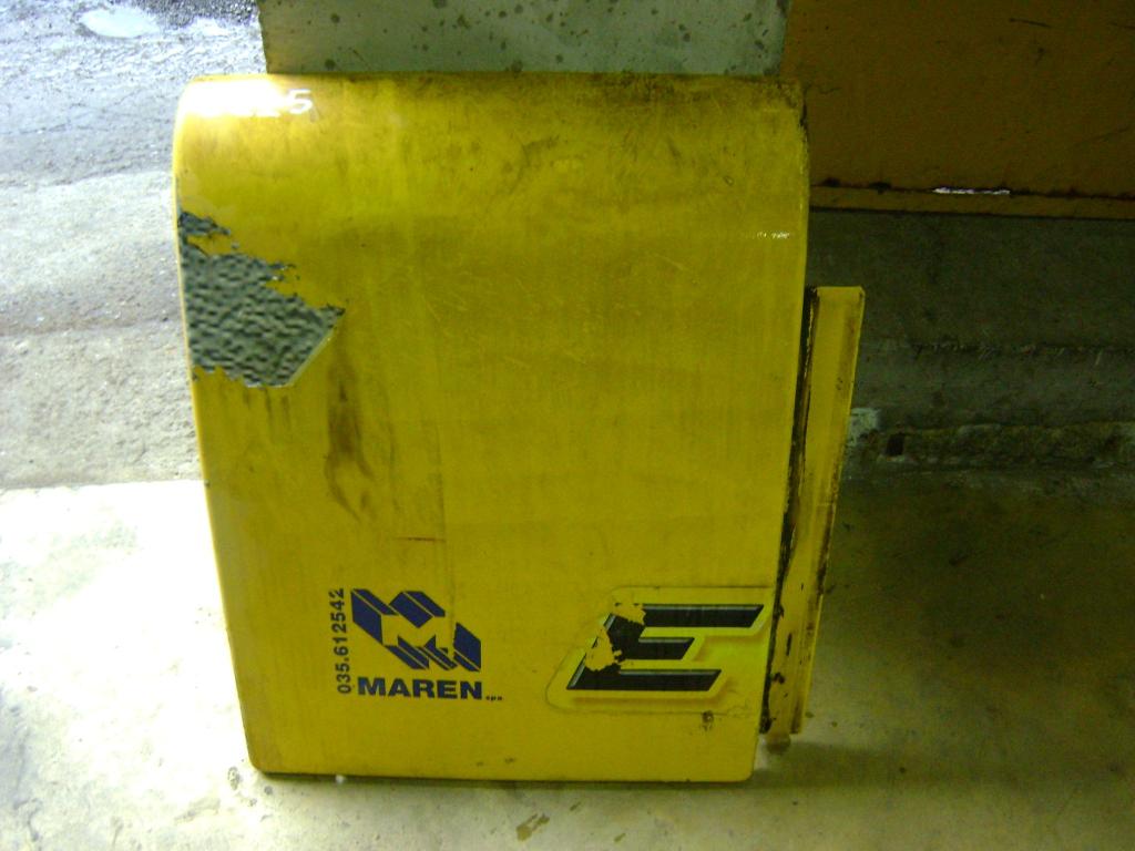 Capot et panneau de carrosserie pour New Holland E 245 Photo 1