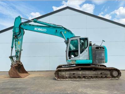 Kobelco SK235SR - Hammer Lines / Automatic Greasing en vente par Boss Machinery