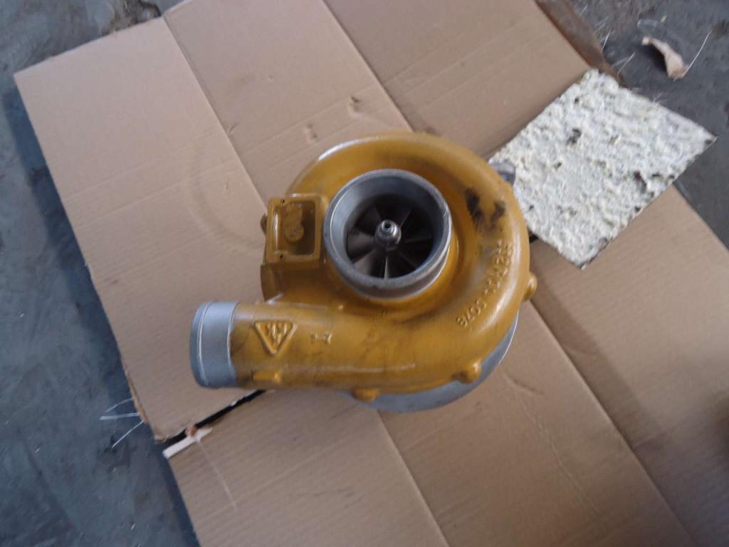 Turbocompresseur pour Fiat Hitachi FH300 Photo 3