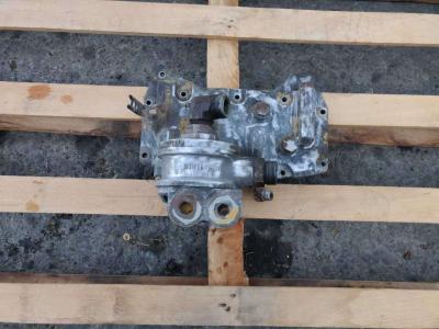 Support de filtre pour Caterpillar C9 en vente par CERVETTI TRACTOR Srl