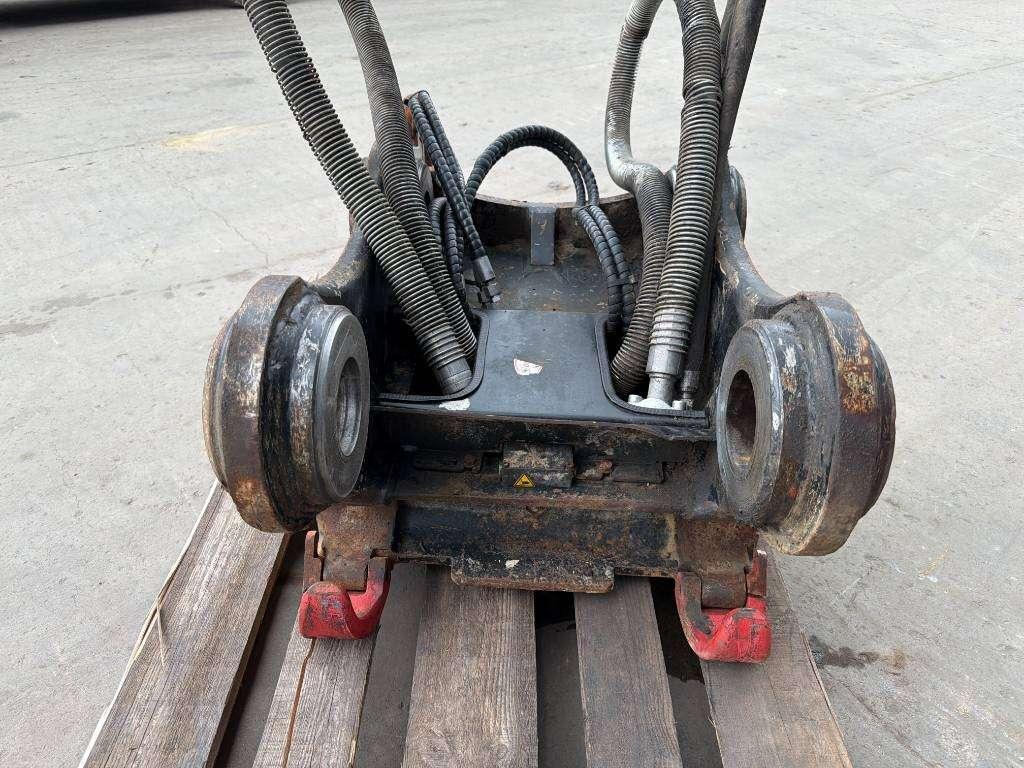 OilQuick OQ70/55 - 329D / 329E / 330F Photo 6