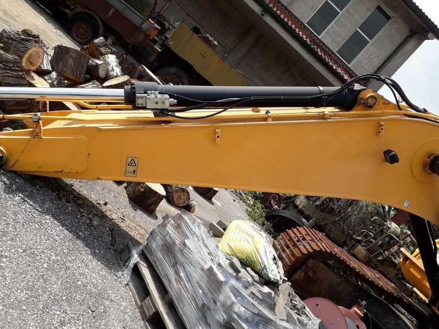 JCB JS290NLC Photo 5