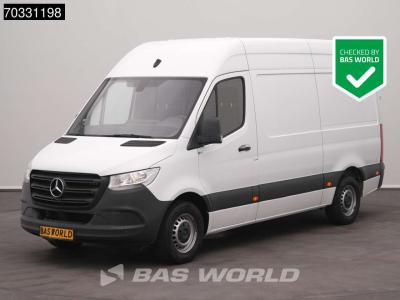 Mercedes-Benz Sprinter 315 CDI Automaat RWD L2H2 Airco Cruise MBUX CarPlay Camera L2 A/C Cruise control en vente par BAS World B.V.