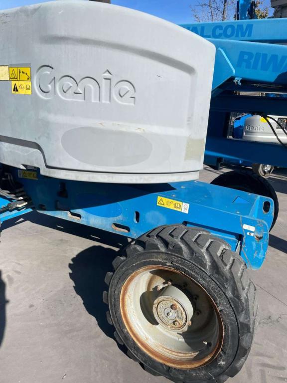 Genie Z45/25J RT Photo 10