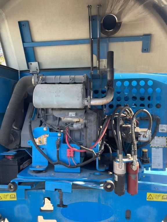 Genie Z45/25J RT Photo 27