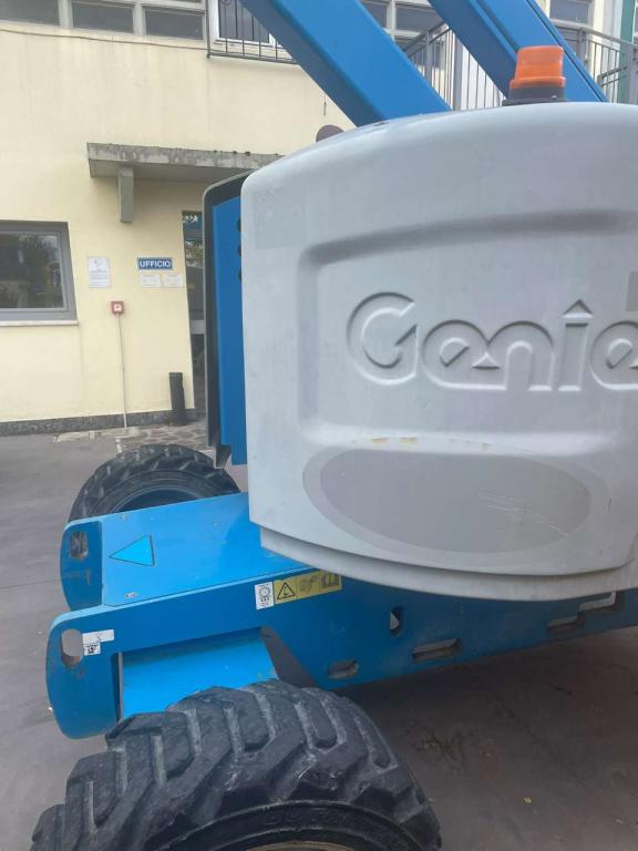 Genie Z45/25J RT Photo 3