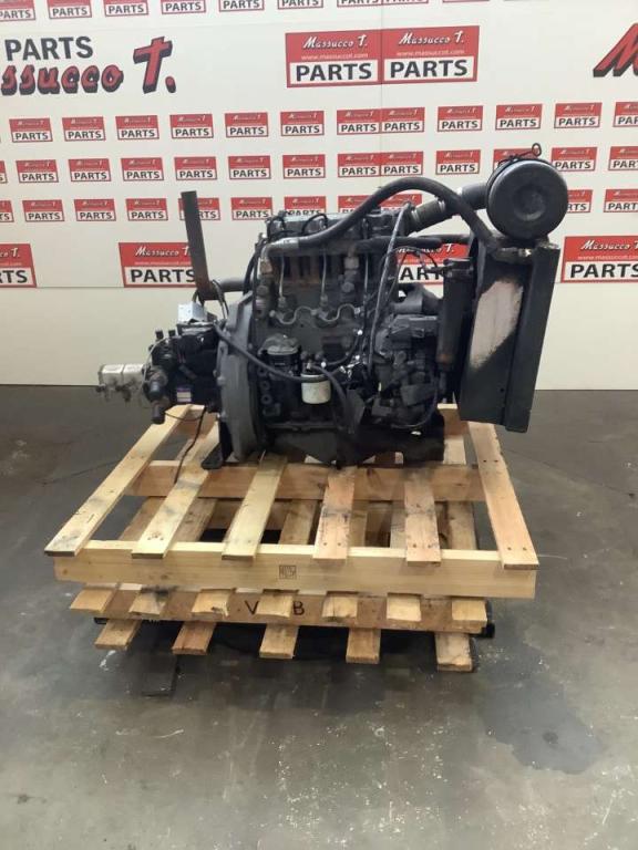 Moteur à combustion pour JLG LIFT 450 AJ Photo 1