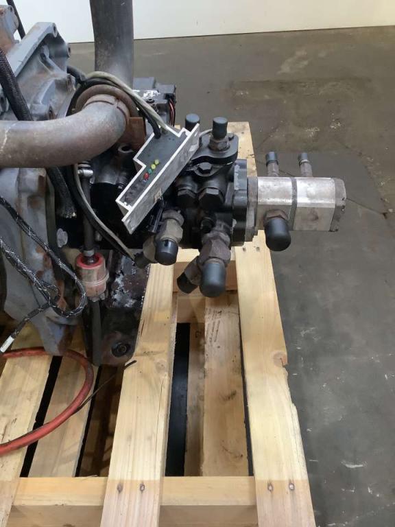 Moteur à combustion pour JLG LIFT 450 AJ Photo 6