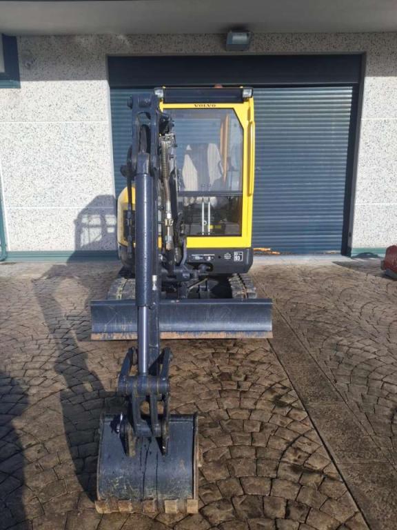 Volvo ECR28 Photo 5