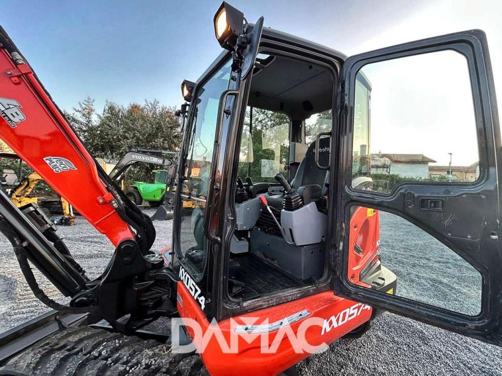 Kubota KX57-4 Photo 11