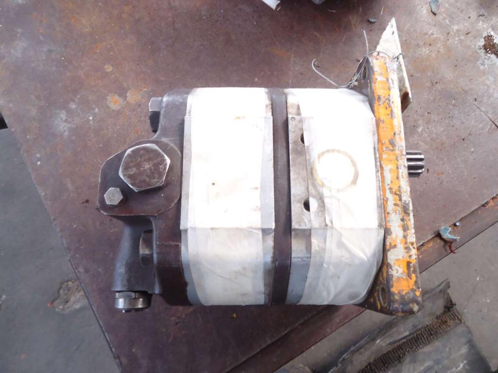 Pompe hydraulique pour Fiat Allis FL10 - REVISIONATA Photo 1