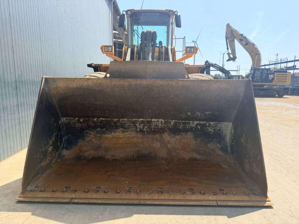 Volvo L150E Photo 8