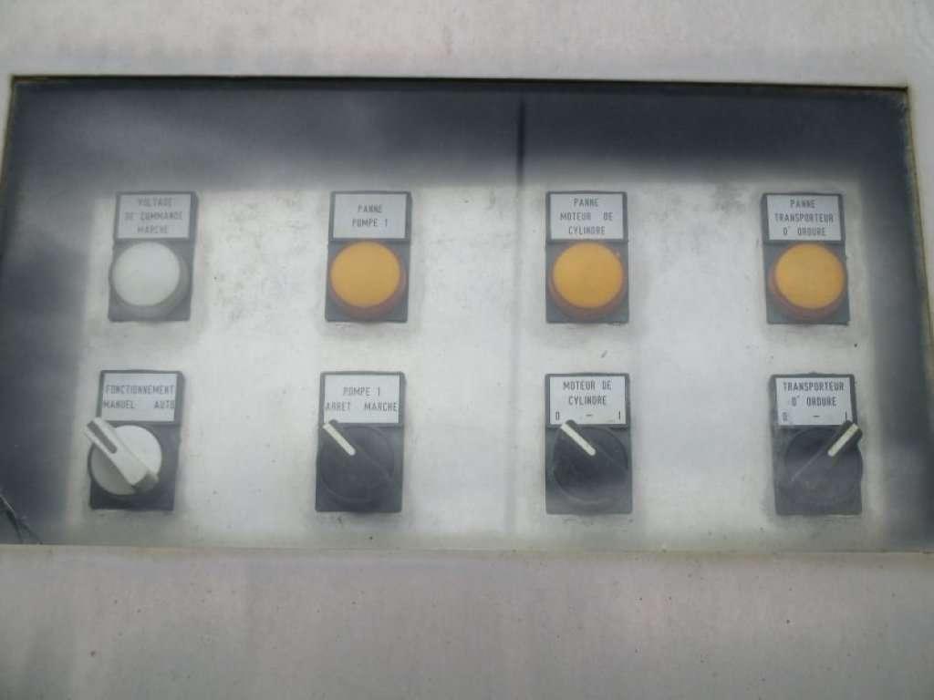 BANDENKUISER Banden- kuiser/ Lavage pneus Photo 9