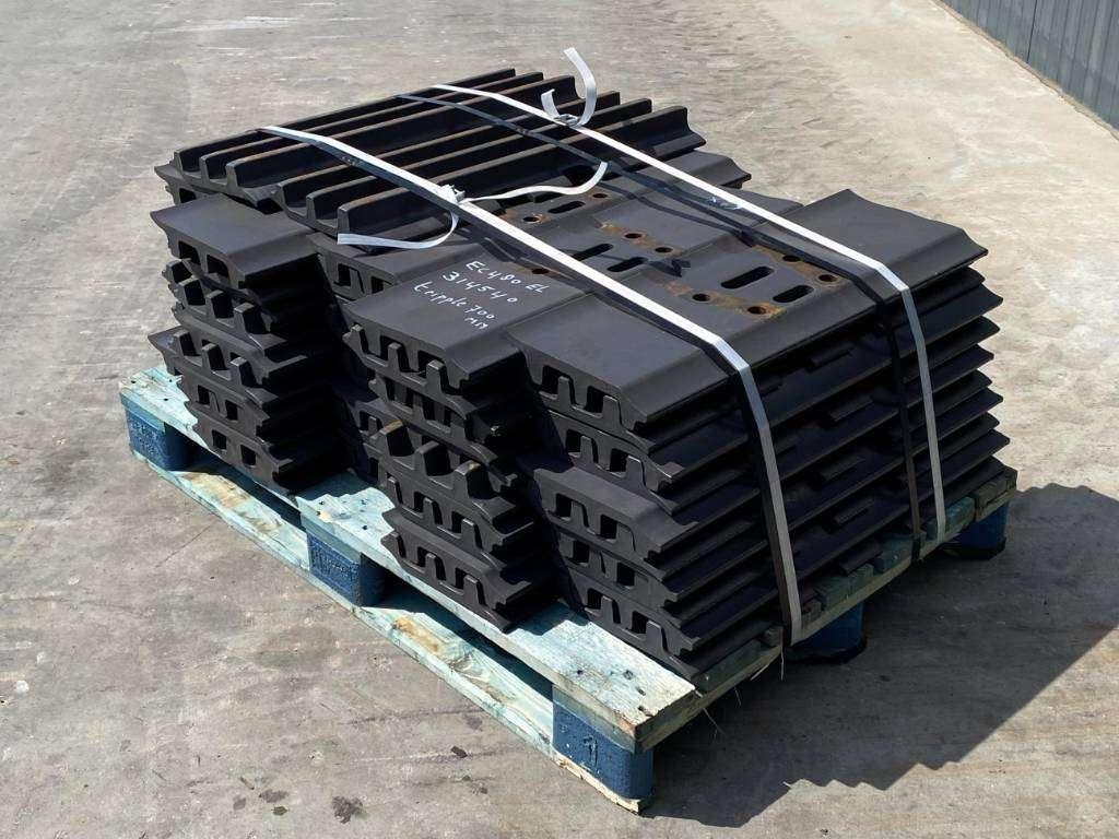 Volvo EC480 Shoes/Pads Photo 1