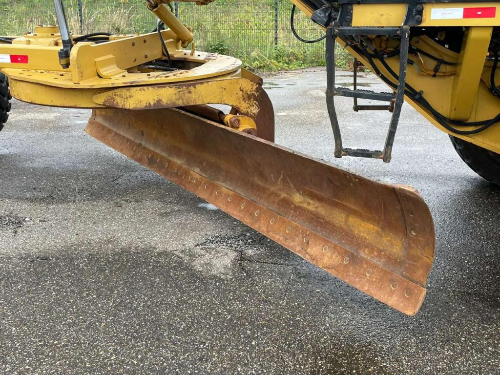 Caterpillar 140K Photo 22
