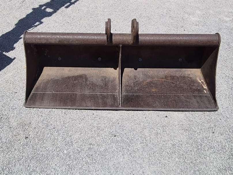 Bobcat X325 Photo 12