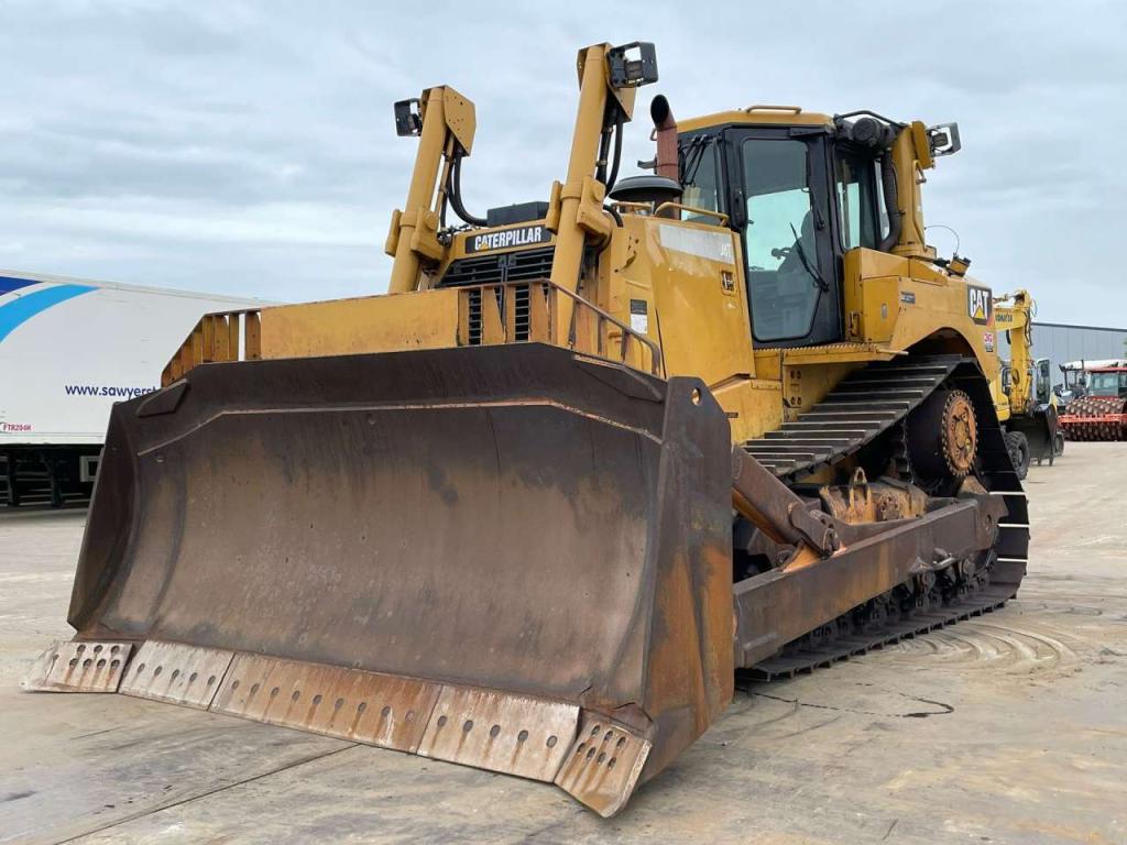 Caterpillar D8T - 2021 Rebuild CE / EPA Photo 2