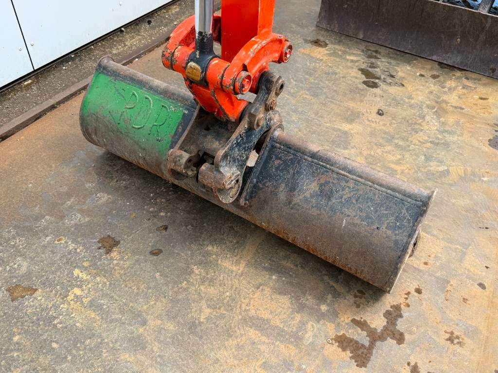 Kubota U17-3 - Hydr. Undercarriage / Hammer Lines Photo 15