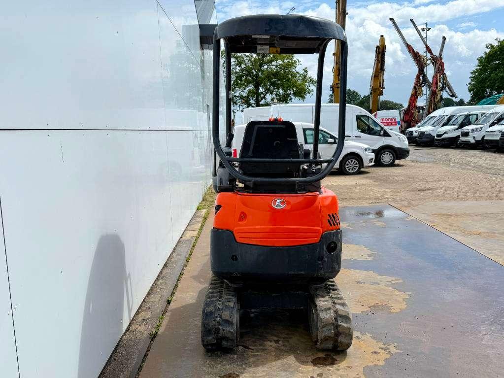Kubota U17-3 - Hydr. Undercarriage / Hammer Lines Photo 4