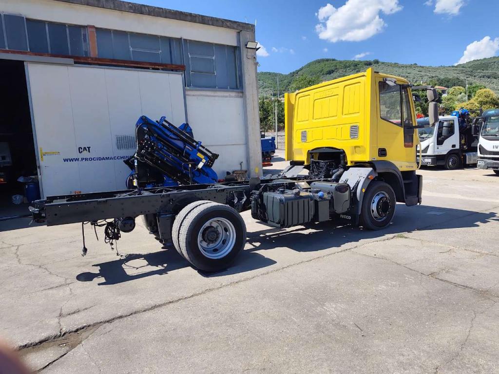 Iveco EUROCARGO 120E28P Photo 10
