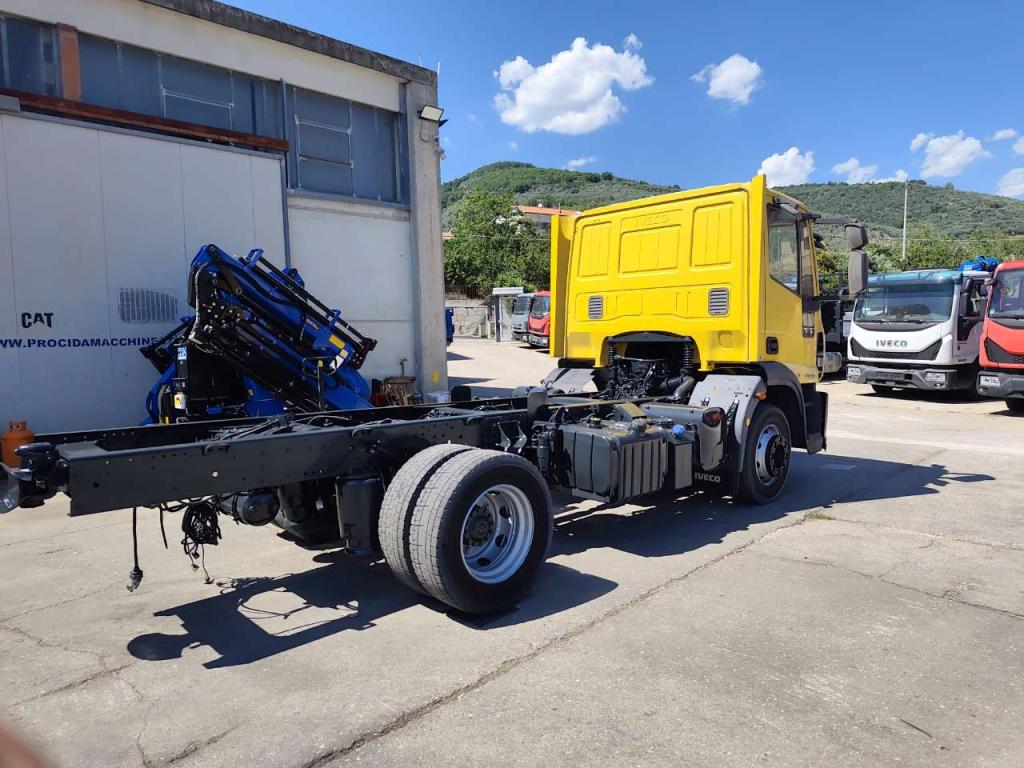 Iveco EUROCARGO 120E28P Photo 12