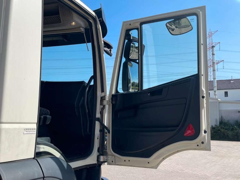 Iveco TRAKKER 260T45/P Photo 23