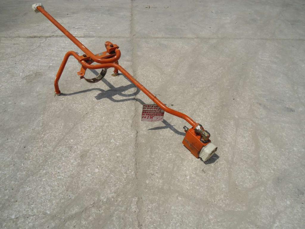 Tuyeau hydraulique pour Fiat Kobelco 235 Photo 4
