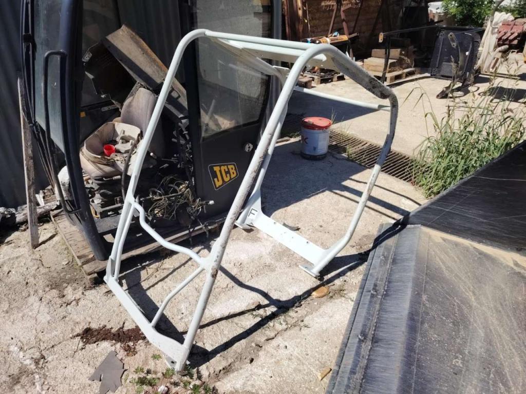Takeuchi TB217 Photo 1