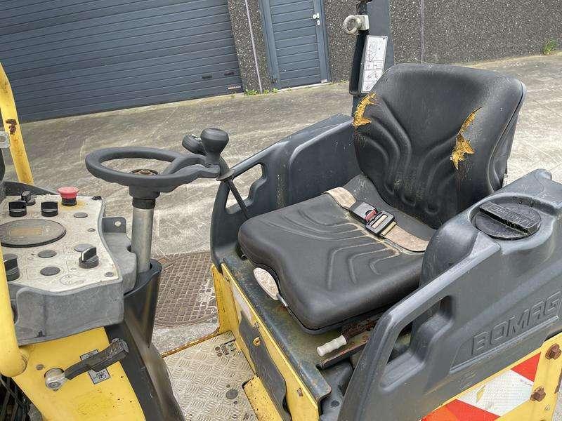 Bomag BW 100 ADM-5 Photo 14