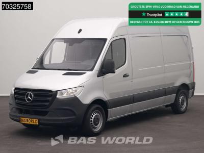 Mercedes-Benz Sprinter 215 CDI Automaat 150pk L2H2 MBUX Camera Airco Parkeersensoren CarPlay Euro6 L2 Airco en vente par BAS World B.V.