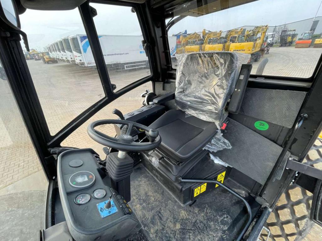 JCB VM166D (15.5t) Photo 18