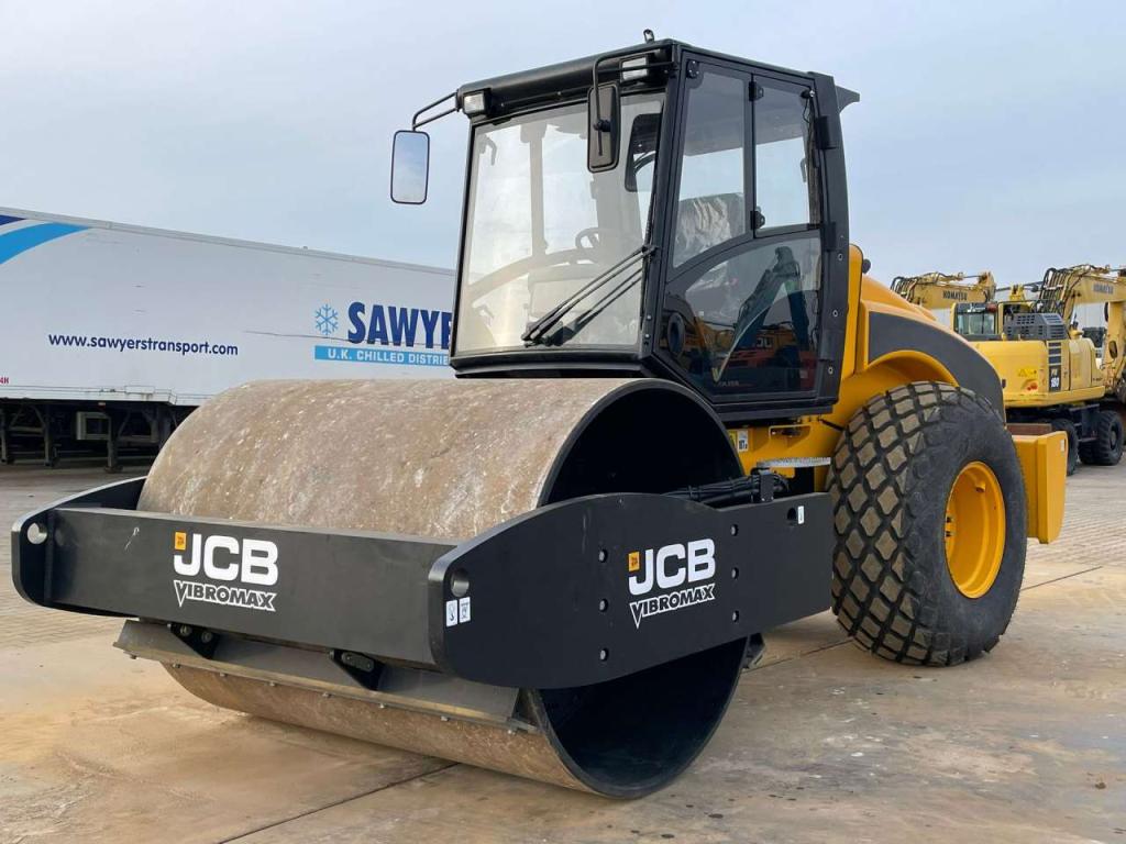 JCB VM166D (15.5t) Photo 2