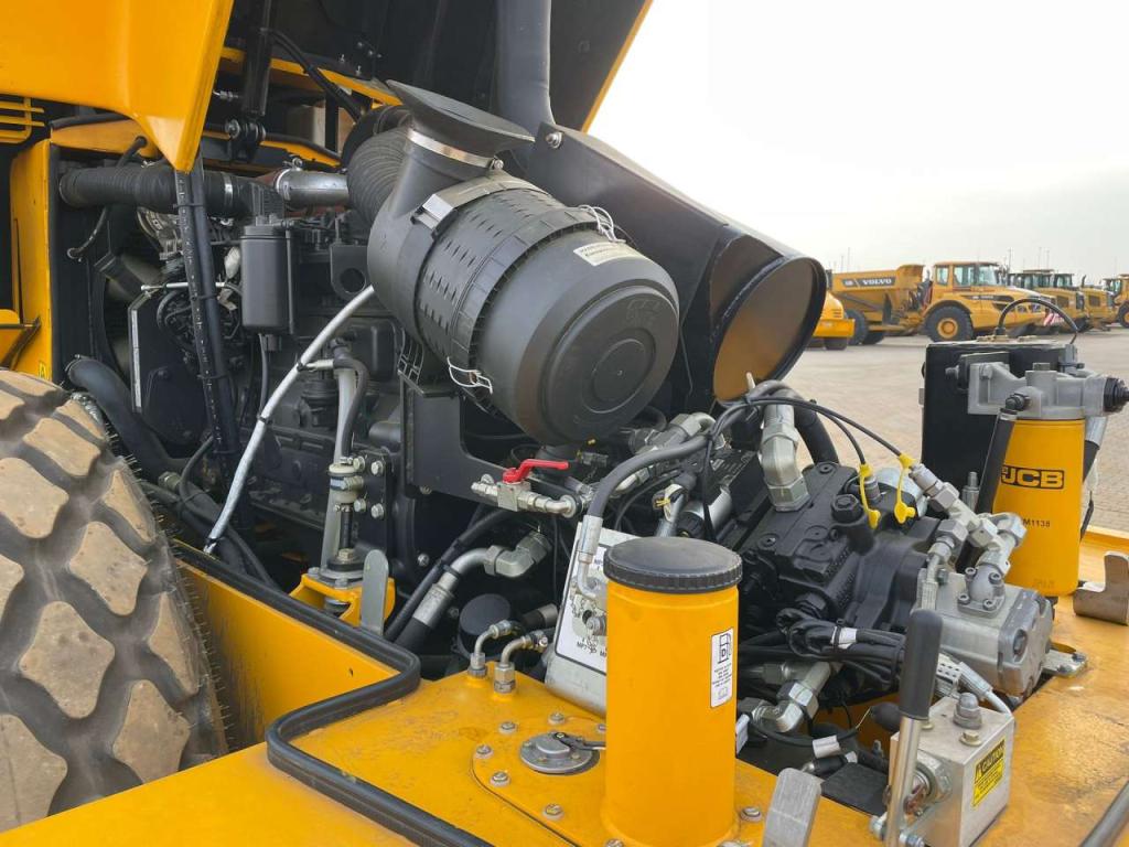 JCB VM166D (15.5t) Photo 25
