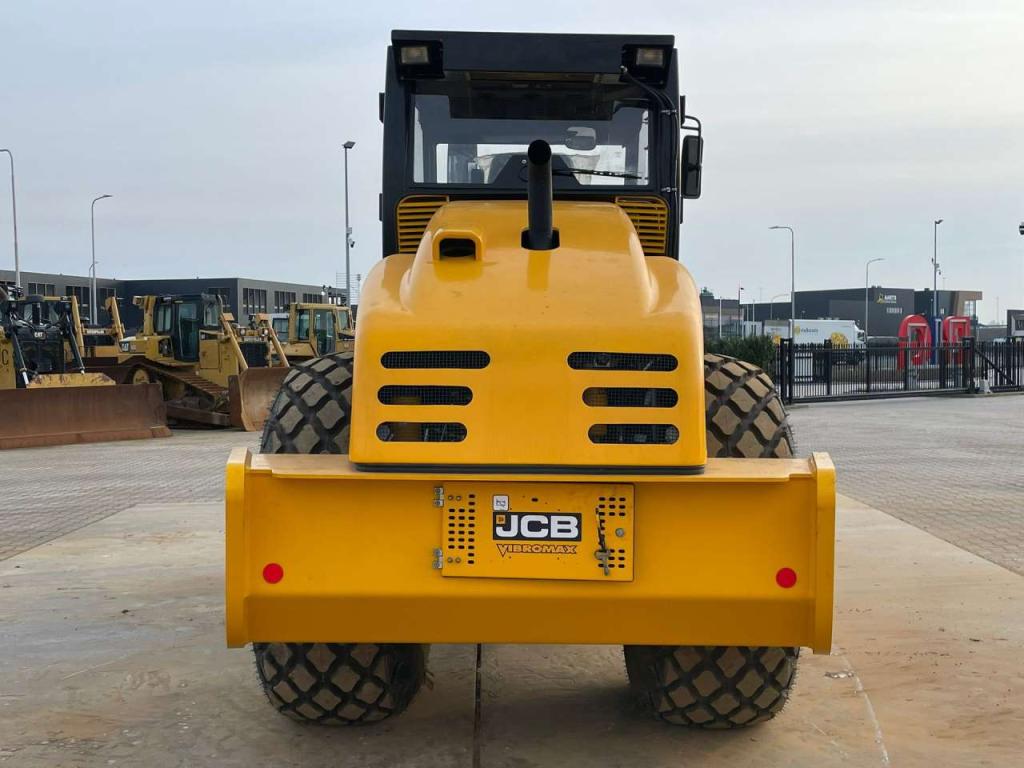JCB VM166D (15.5t) Photo 4