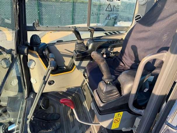 Volvo ECR88D Photo 14