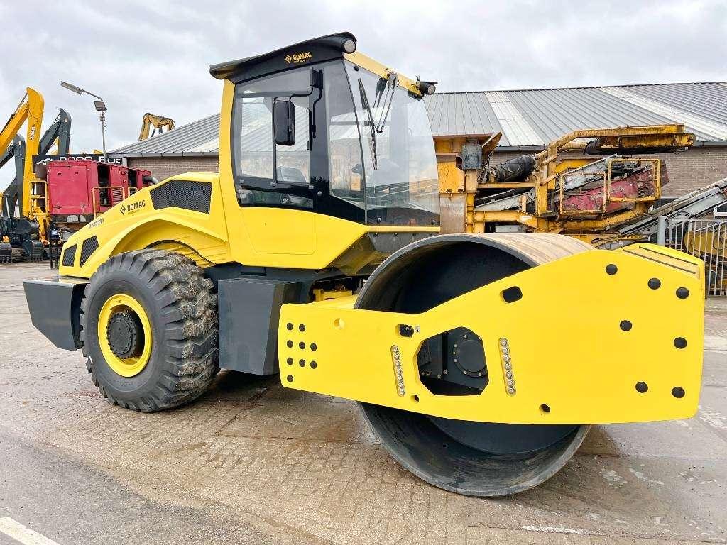 Bomag BW226-5CL - New / Unused Photo 6